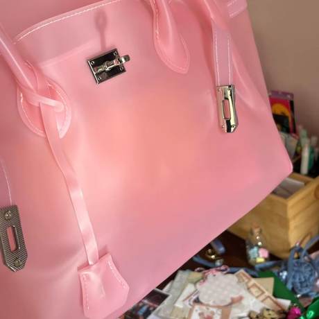 Sac Jelly Firkin rose reçu par une cliente