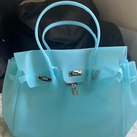 Sac Jelly Firkin bleu reçu par une cliente