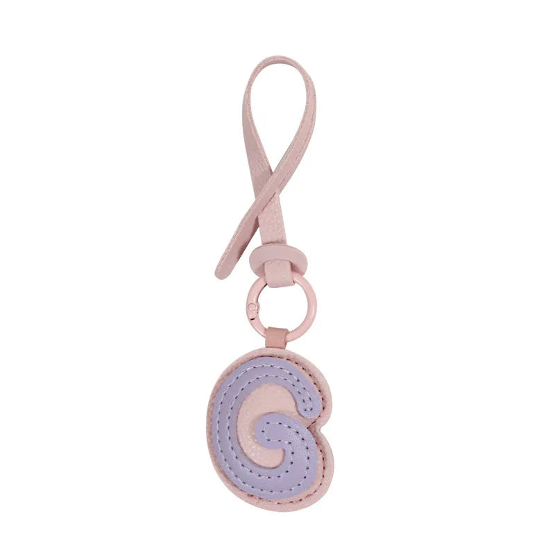 Charm lettre G effet cuir, duo de couleurs Lilas
