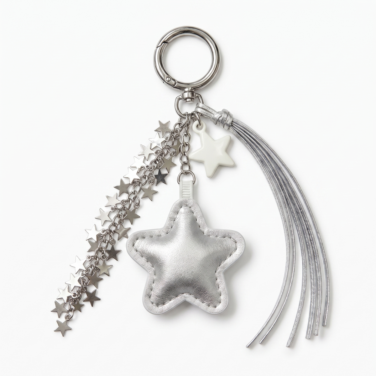Charm étoile coloris Argenté, breloque à cascade d'étoiles et pompon à franges